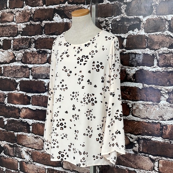 Anthropologie Tina Jo Top Blouse Pink Cheetah Leopard Flare Sleeve Size Small - Picture 6 of 10